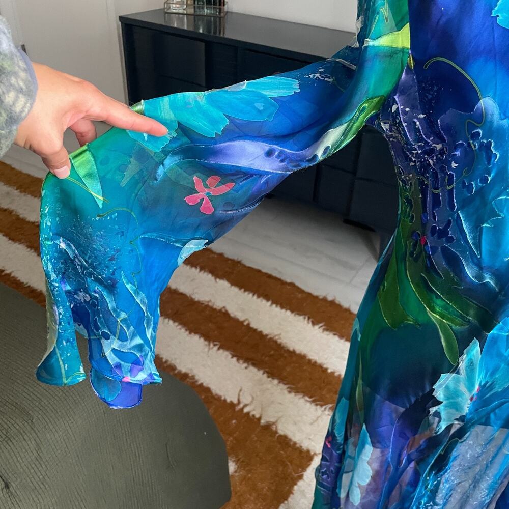 Simply Silk Blue Floral Mermaid Medium Abstract Blue Green Tropical Poncho - Picture 4 of 9